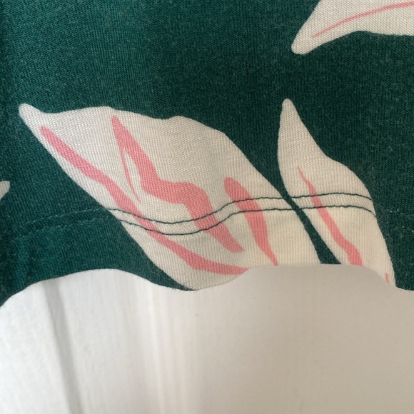 Nine West tank - Picture 5 of 5